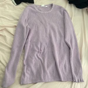 Gap sweater
